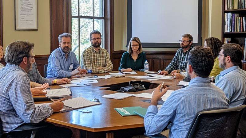 Photo of legislators meeting